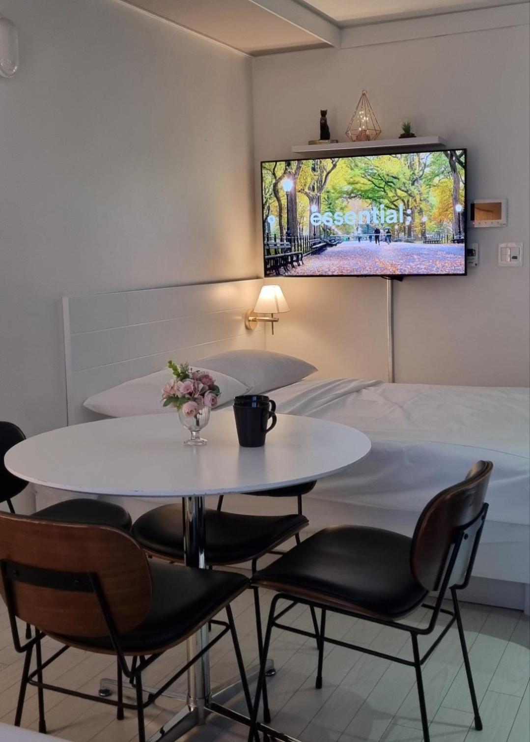Daegu Star B&B Dsr Hotel Lily Guestroom Екстер'єр фото
