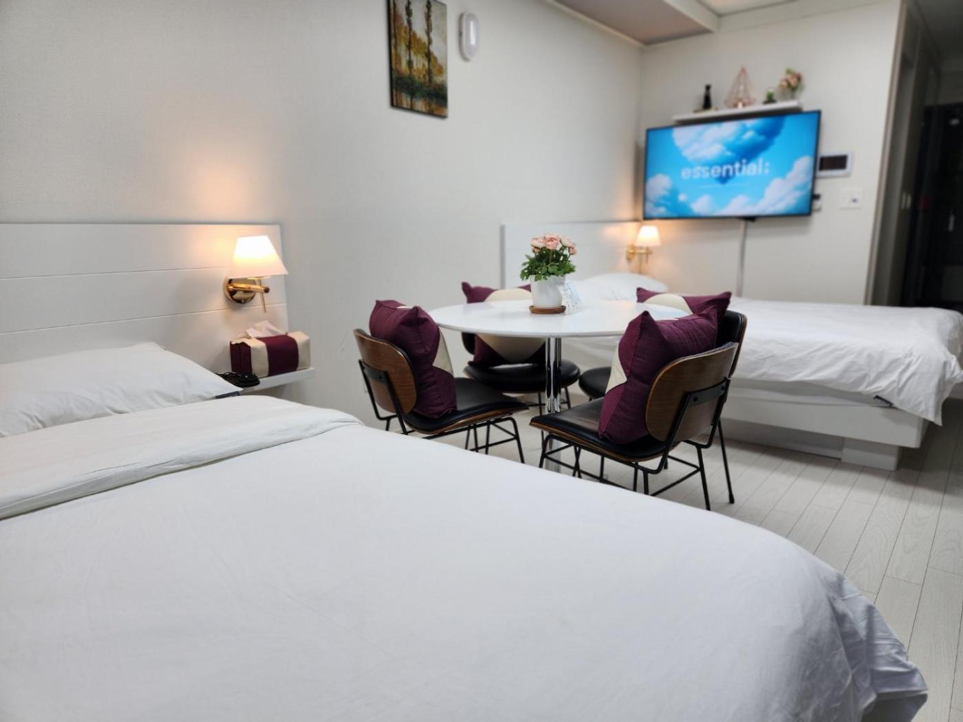 Daegu Star B&B Dsr Hotel Lily Guestroom Екстер'єр фото