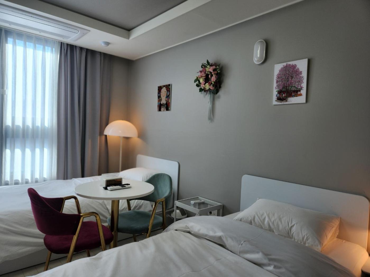 Daegu Star B&B Dsr Hotel Lily Guestroom Екстер'єр фото
