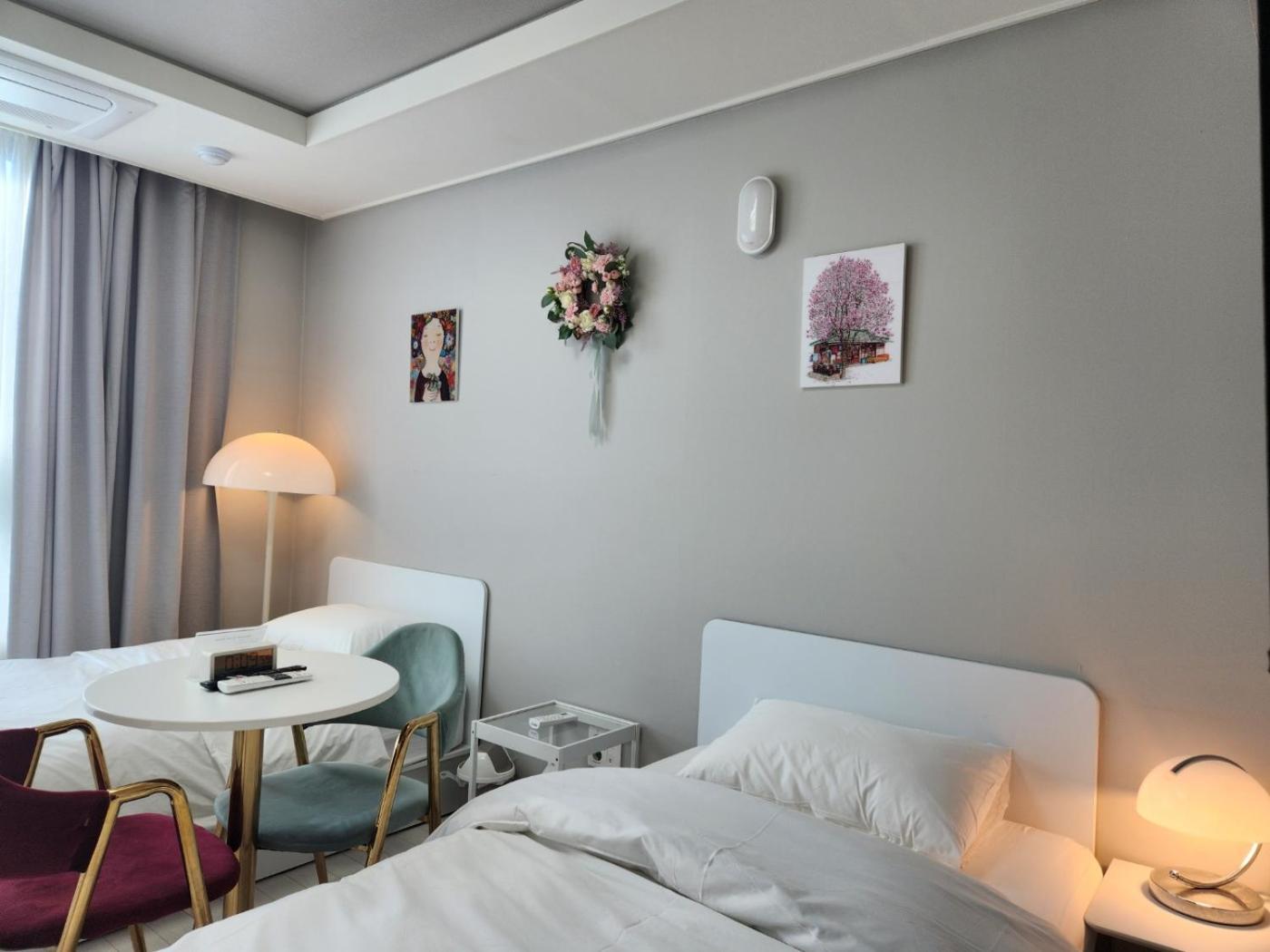 Daegu Star B&B Dsr Hotel Lily Guestroom Екстер'єр фото
